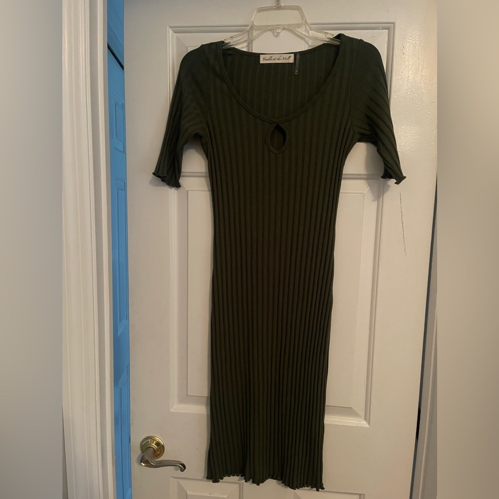 Trouble at the Mill ribbed green dress size XS